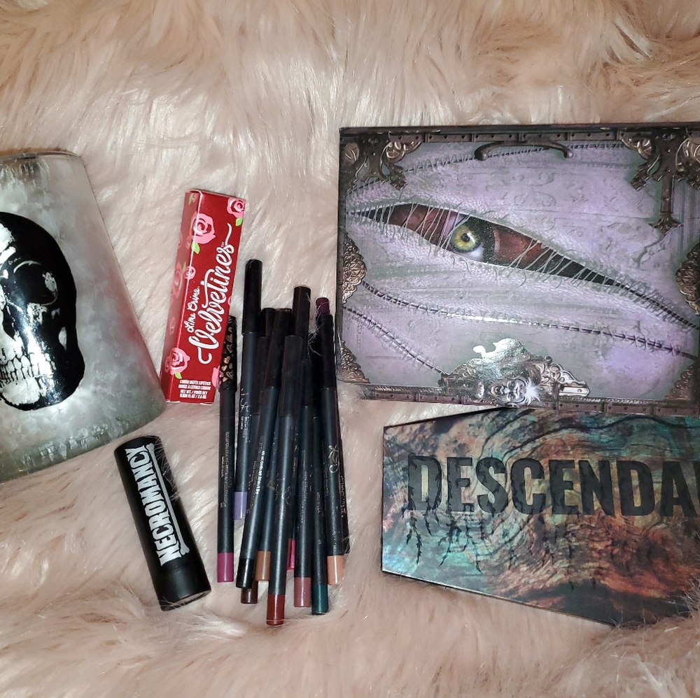 Lunatic Cosmetic Kylie Makeup Lot/Necromancy